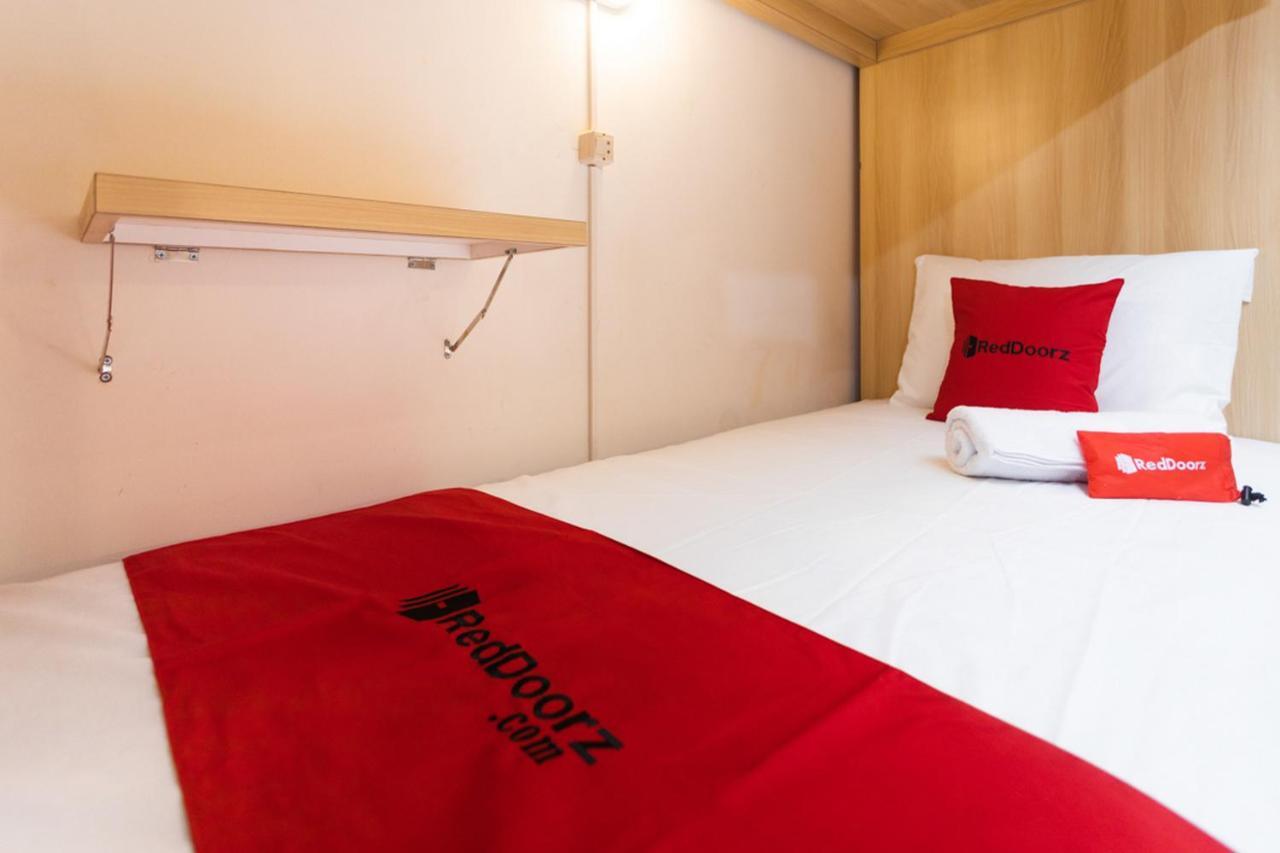 Reddoorz Hostel @ Malang City Center 2 Luaran gambar