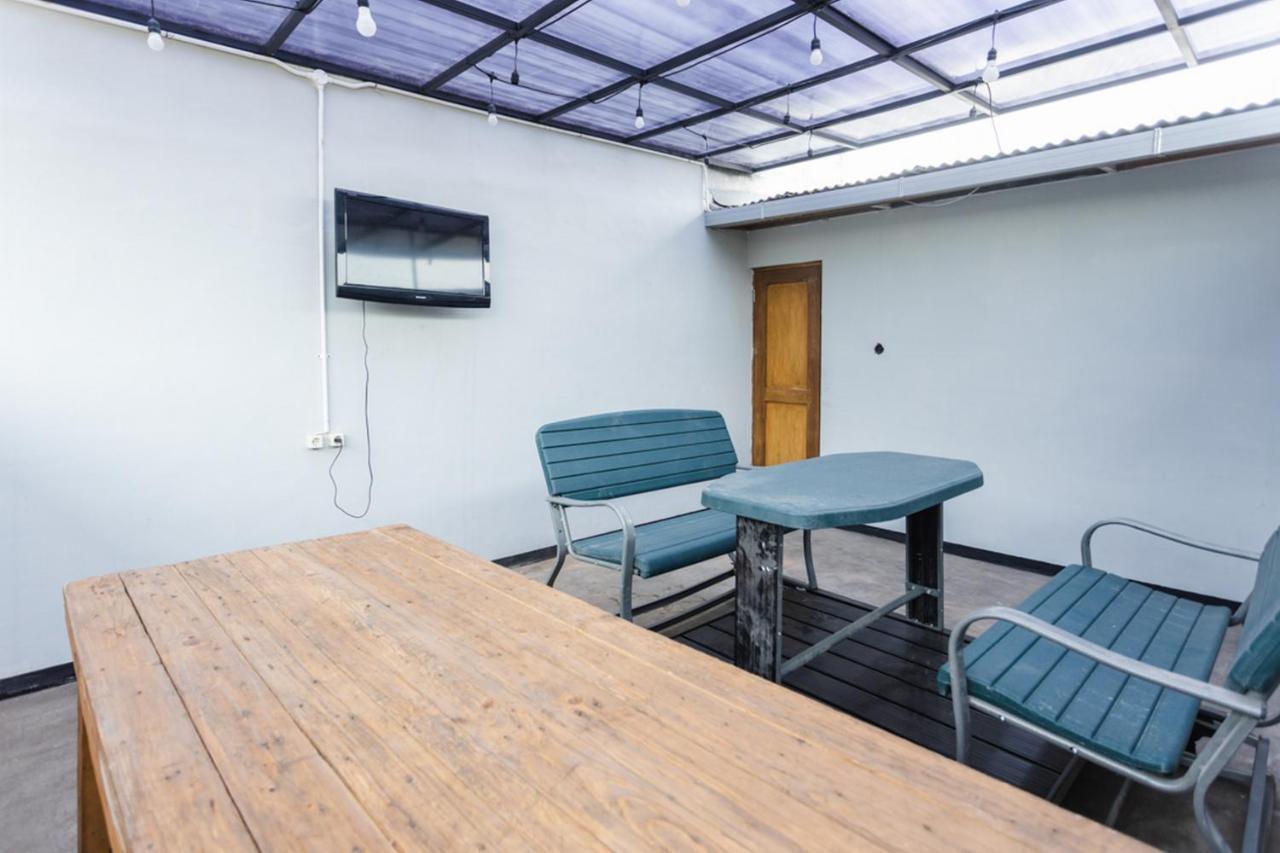 Reddoorz Hostel @ Malang City Center 2 Luaran gambar