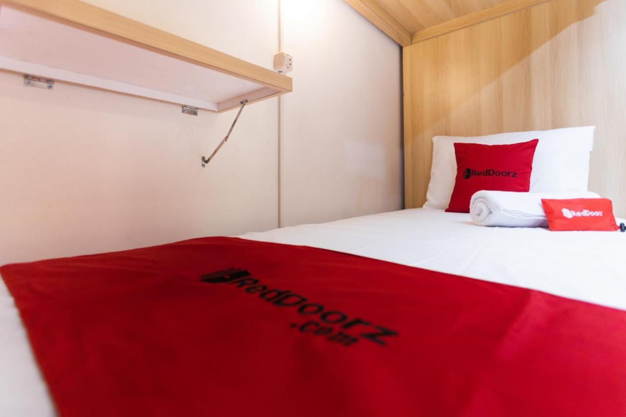 Reddoorz Hostel @ Malang City Center 2 Luaran gambar