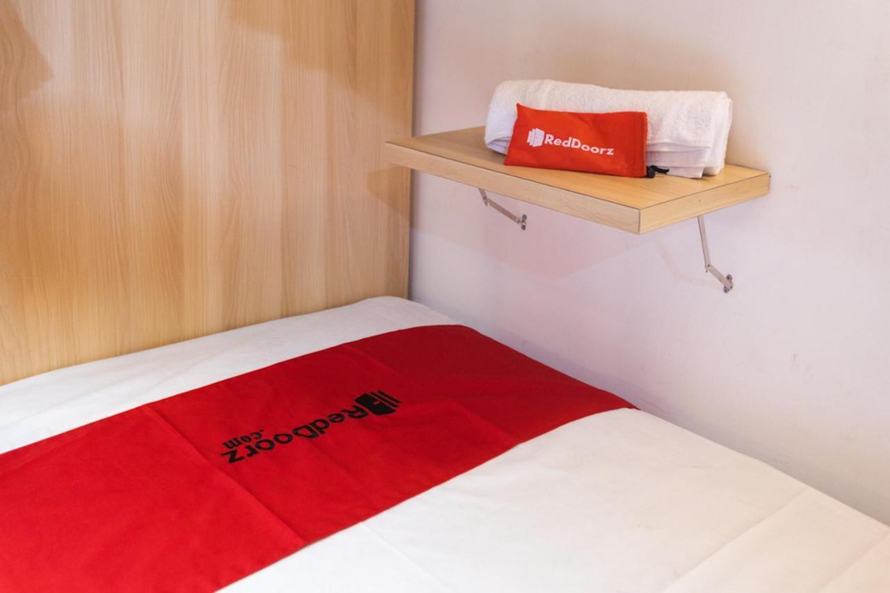 Reddoorz Hostel @ Malang City Center 2 Luaran gambar